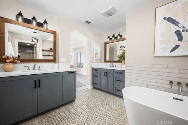2212 Sea Ridge, Signal Hill, CA 90755