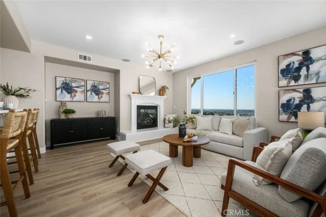2212 Sea Ridge, Signal Hill, CA 90755