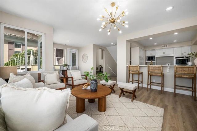 2212 Sea Ridge, Signal Hill, CA 90755