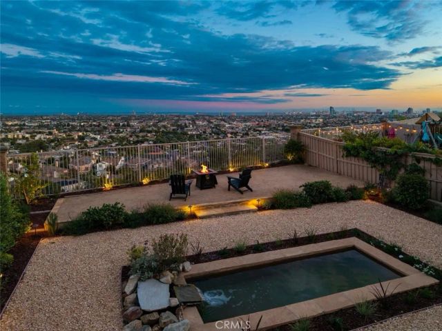 2212 Sea Ridge, Signal Hill, CA 90755
