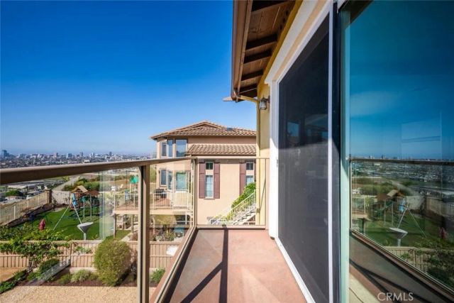 2212 Sea Ridge, Signal Hill, CA 90755