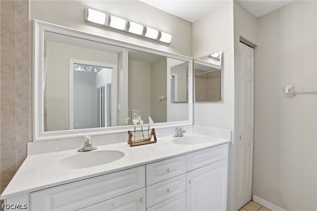 4263 Covey CIR 16B, Naples, FL 34109