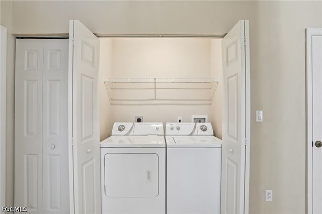 4263 Covey CIR 16B, Naples, FL 34109