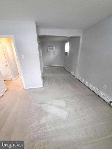 35 VIKING LN, Levittown, PA 19054