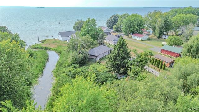 17619 Hy Knoll Drive, Hounsfield, NY 13685