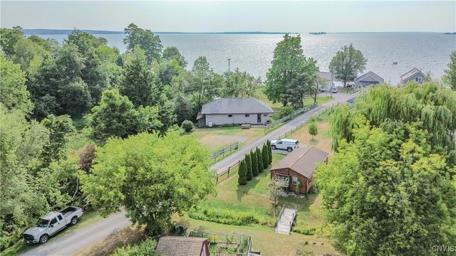 17619 Hy Knoll Drive, Hounsfield, NY 13685