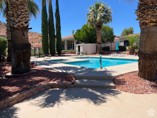 1042 W HILLVIEW DR, Washington, UT 84780