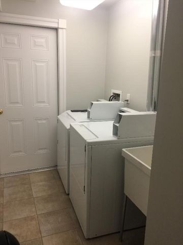 105 Pinckney St 8, Boston, MA 02114