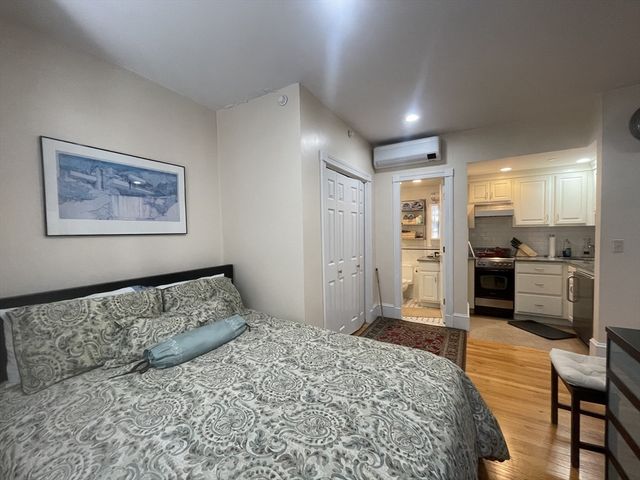 105 Pinckney St 8, Boston, MA 02114