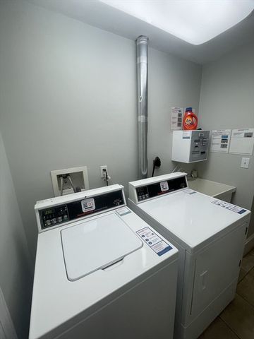 105 Pinckney St 8, Boston, MA 02114