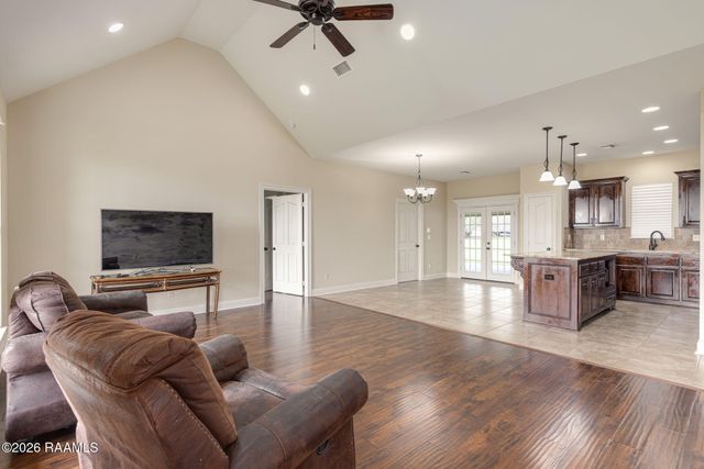 1424 Leed Champagne Road, St. Martinville, LA 70582