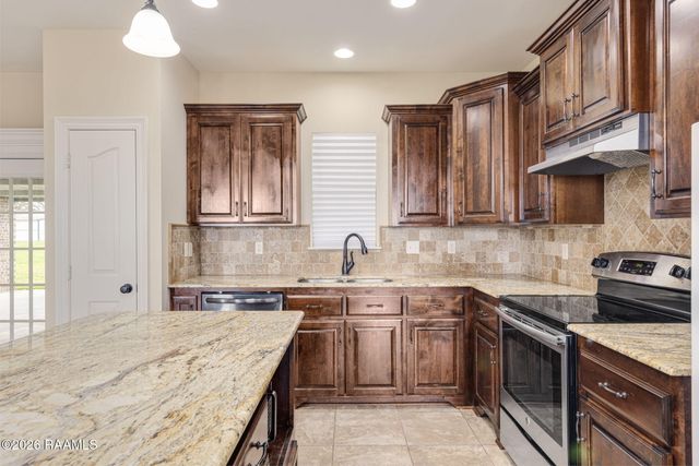 1424 Leed Champagne Road, St. Martinville, LA 70582