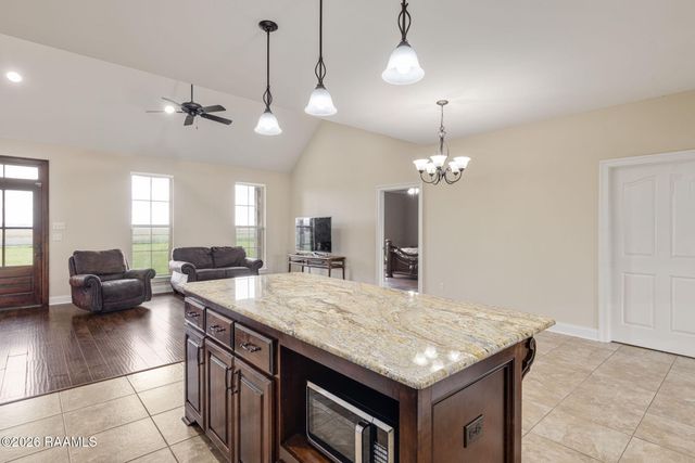 1424 Leed Champagne Road, St. Martinville, LA 70582