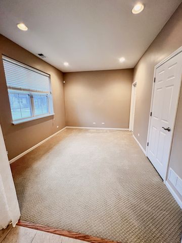 742 Summit Lane, Vernon Hills, IL 60061