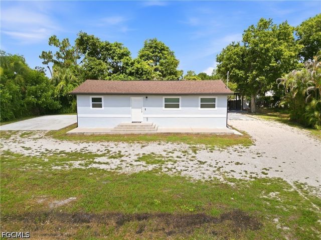 8338 McDaniel DR, North Fort Myers, FL 33917