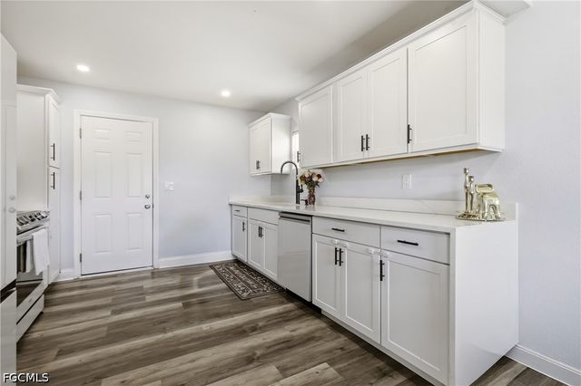 8338 McDaniel DR, North Fort Myers, FL 33917