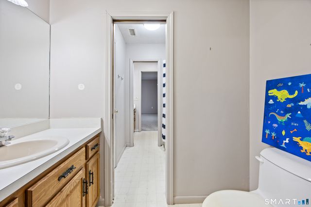 14 Jason Court, Naugatuck, CT 06770