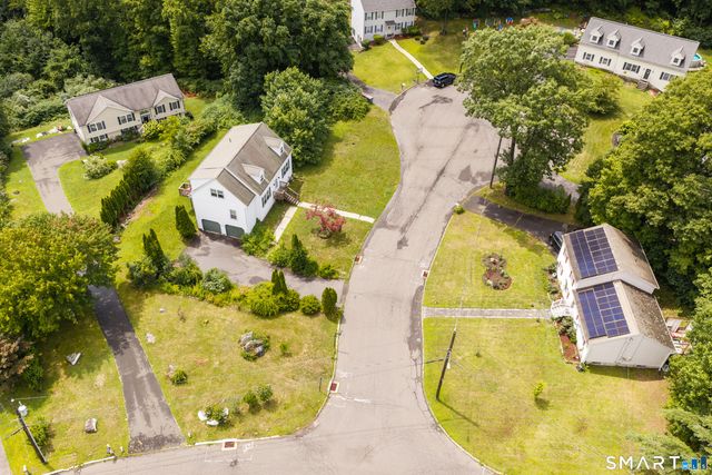 14 Jason Court, Naugatuck, CT 06770