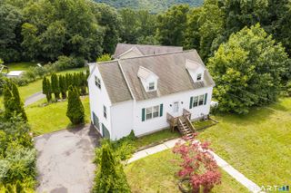 14 Jason Court, Naugatuck, CT 06770