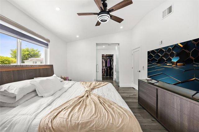 14446 SW 95th Ter, Miami, FL 33186