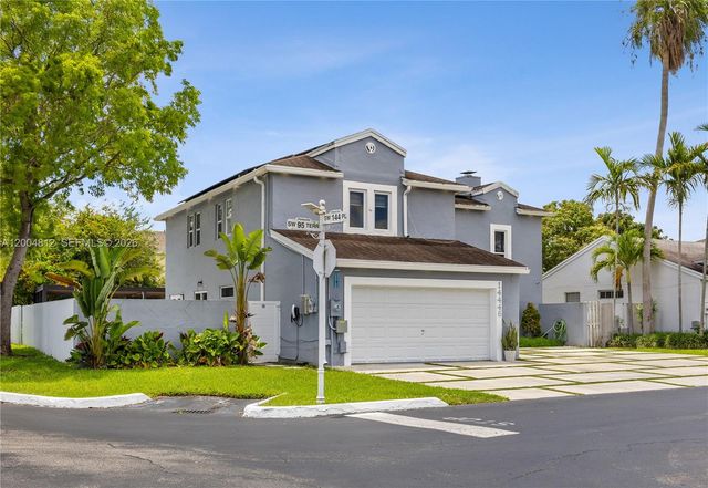 14446 SW 95th Ter, Miami, FL 33186