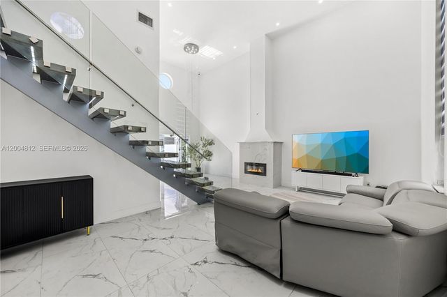 14446 SW 95th Ter, Miami, FL 33186