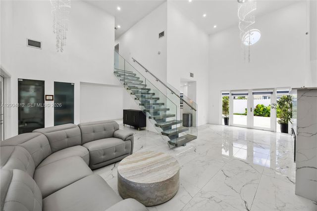 14446 SW 95th Ter, Miami, FL 33186