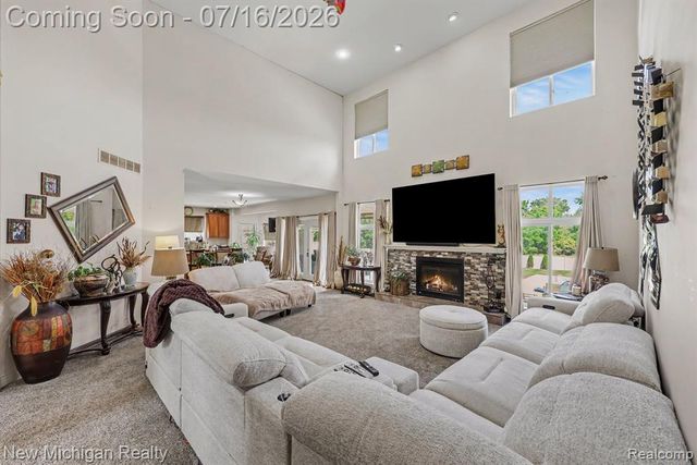 3812 Finch Drive, Troy, MI 48084