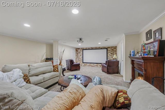3812 Finch Drive, Troy, MI 48084