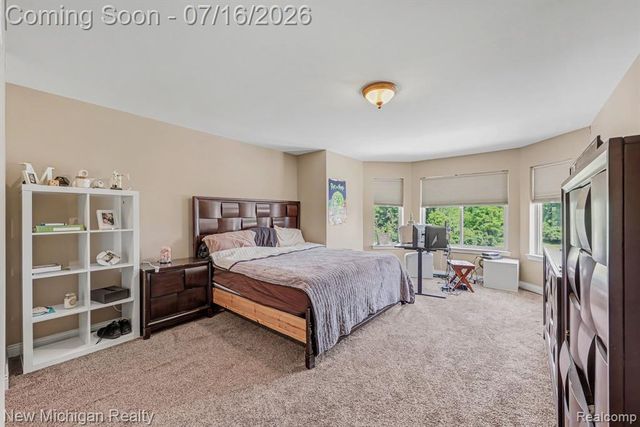 3812 Finch Drive, Troy, MI 48084