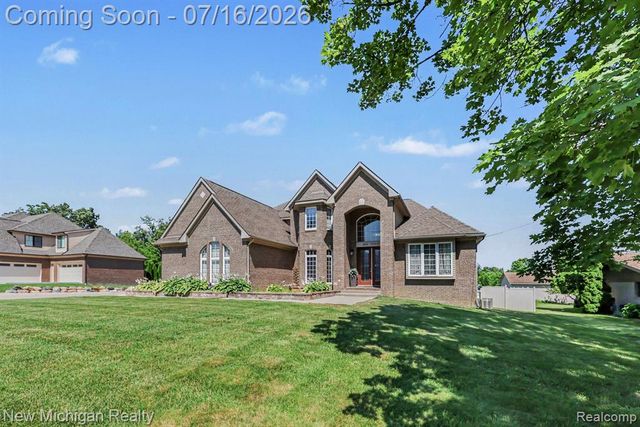 3812 Finch Drive, Troy, MI 48084