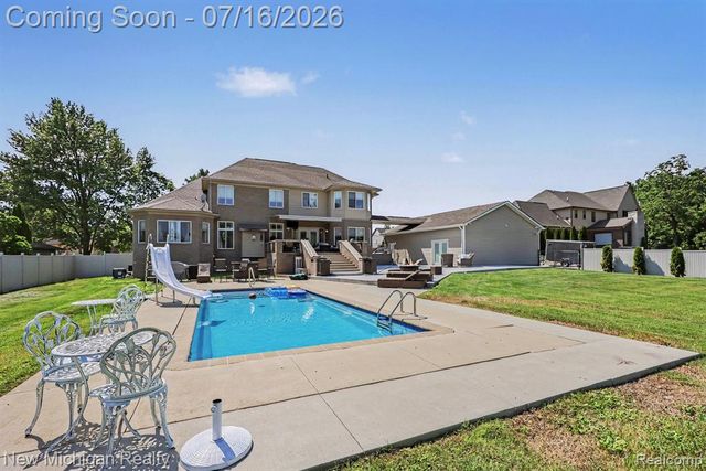 3812 Finch Drive, Troy, MI 48084