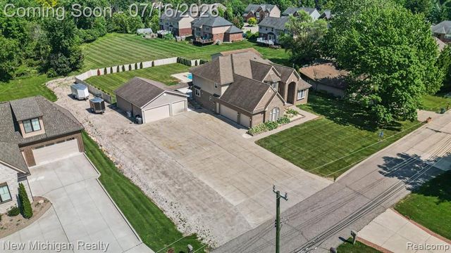 3812 Finch Drive, Troy, MI 48084