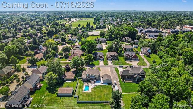 3812 Finch Drive, Troy, MI 48084
