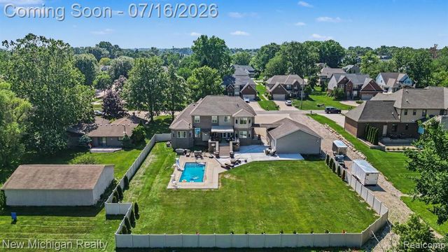 3812 Finch Drive, Troy, MI 48084