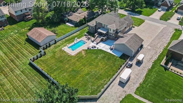 3812 Finch Drive, Troy, MI 48084