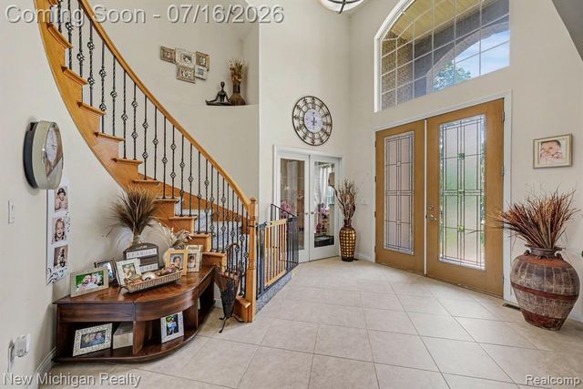 3812 Finch Drive, Troy, MI 48084