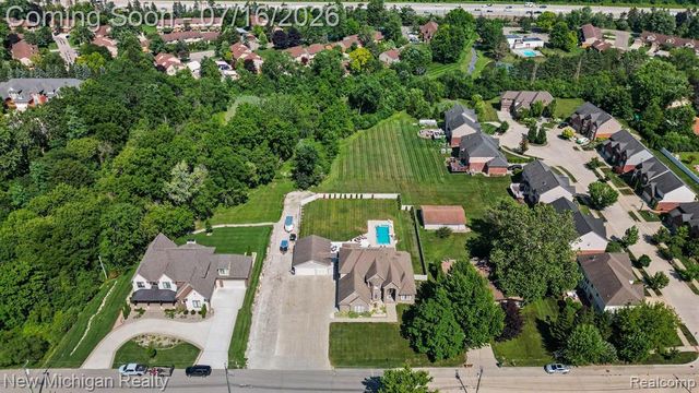3812 Finch Drive, Troy, MI 48084