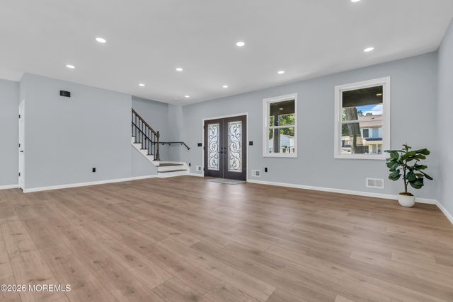 77 Elm Street, Spotswood, NJ 08884