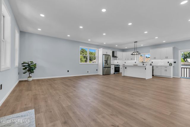 77 Elm Street, Spotswood, NJ 08884