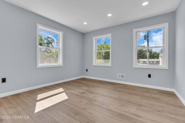 77 Elm Street, Spotswood, NJ 08884