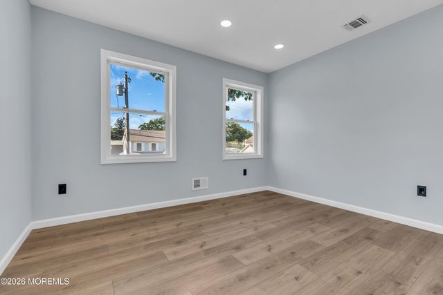 77 Elm Street, Spotswood, NJ 08884