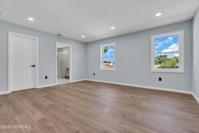 77 Elm Street, Spotswood, NJ 08884