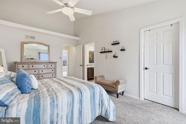 1821 FOX RUN TER, Warrington, PA 18976