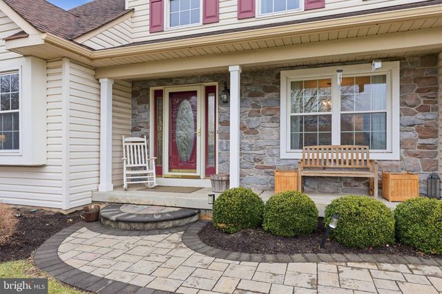 1821 FOX RUN TER, Warrington, PA 18976