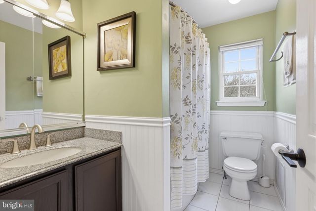 1821 FOX RUN TER, Warrington, PA 18976