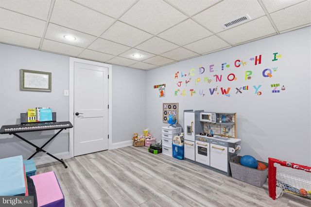 1821 FOX RUN TER, Warrington, PA 18976