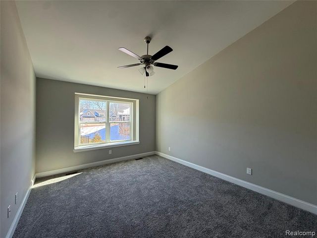 255 Canyon Creek Court 49, Howell, MI 48843