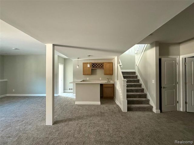 255 Canyon Creek Court 49, Howell, MI 48843