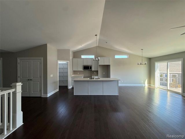 255 Canyon Creek Court 49, Howell, MI 48843